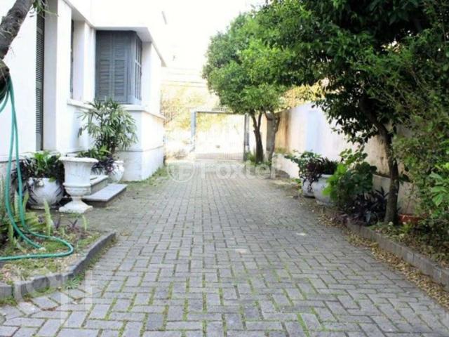 Casa / Sobrado para Venda em Porto Alegre/RS Menino Deus 5 Quartos