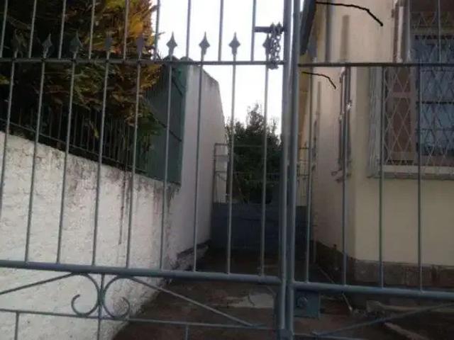 Casa / Sobrado para Venda em Porto Alegre/RS Medianeira 3 Quartos