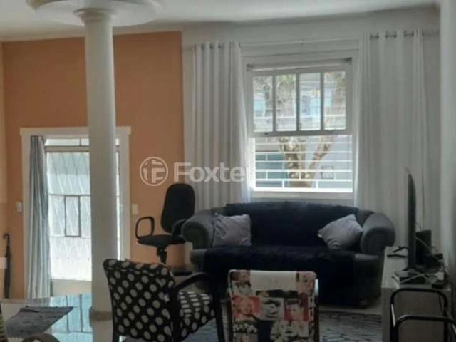 Casa / Sobrado para Venda em Porto Alegre/RS Medianeira 3 Quartos