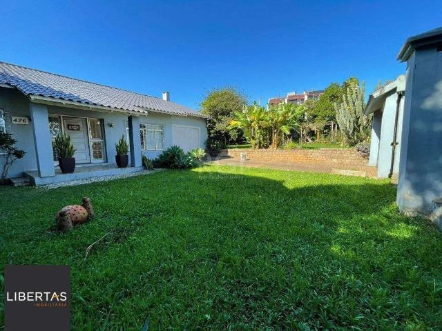 Casa / Sobrado para Venda em Porto Alegre/RS Medianeira 3 Quartos