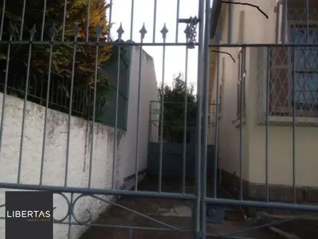 Casa / Sobrado para Venda em Porto Alegre/RS Medianeira 3 Quartos