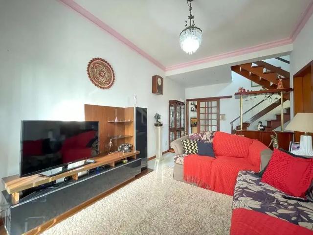 Casa / Sobrado para Venda em Porto Alegre/RS Medianeira 3 Quartos