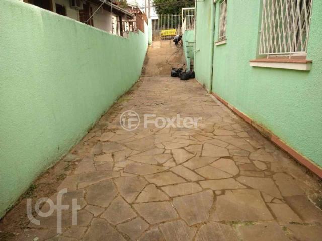 Casa / Sobrado para Venda em Porto Alegre/RS Medianeira 4 Quartos