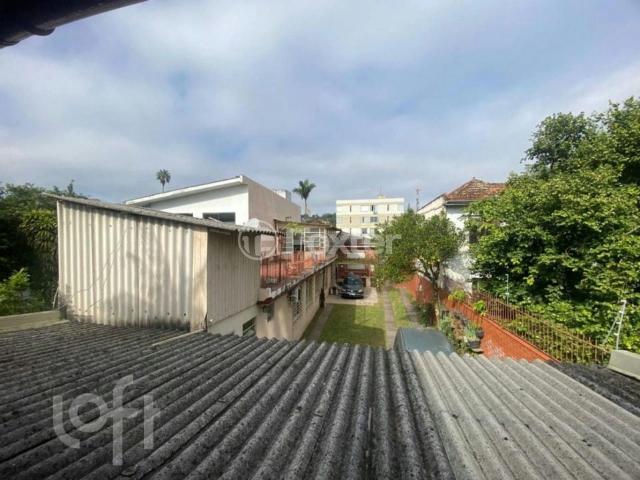 Casa / Sobrado para Venda em Porto Alegre/RS Medianeira 4 Quartos