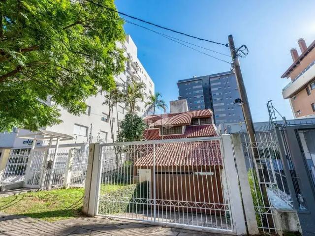 Casa / Sobrado para Venda em Porto Alegre/RS Mont Serrat 5 Quartos