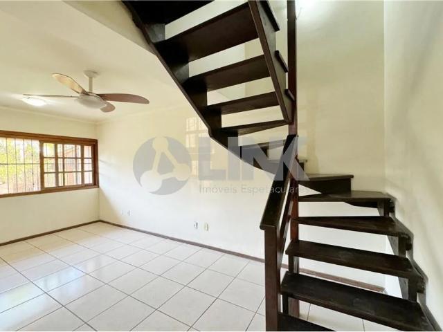 Casa / Sobrado para Venda em Porto Alegre/RS Morro Santana 3 Quartos