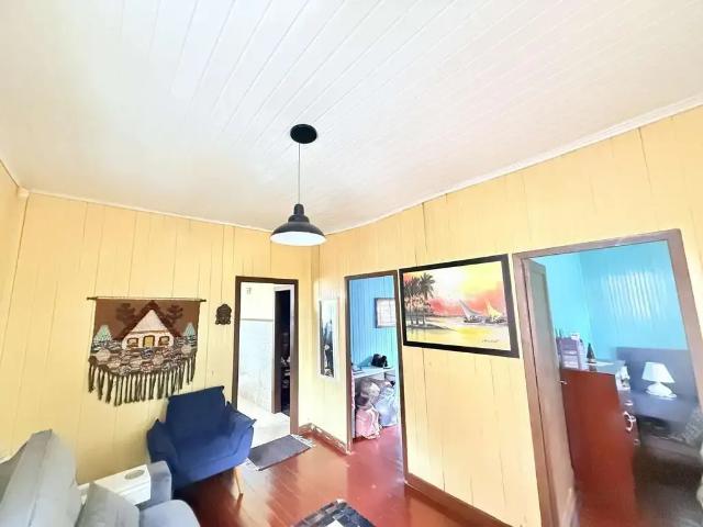 Casa / Sobrado para Venda em Porto Alegre/RS Nonoai 3 Quartos