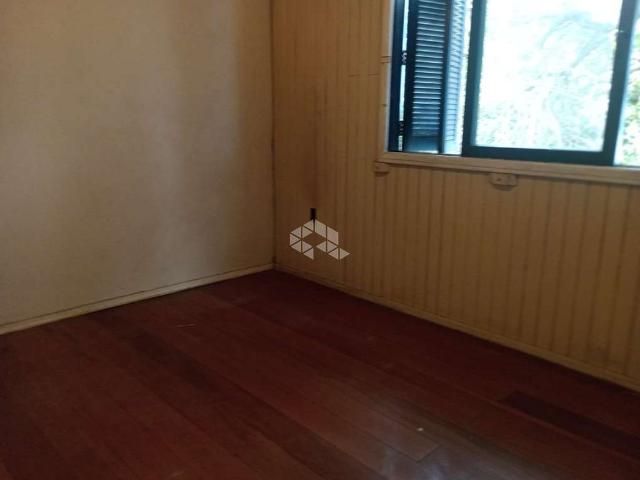 Casa / Sobrado para Venda em Porto Alegre/RS Nonoai 3 Quartos
