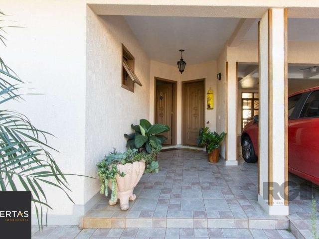 Casa / Sobrado para Venda em Porto Alegre/RS Nonoai 3 Quartos