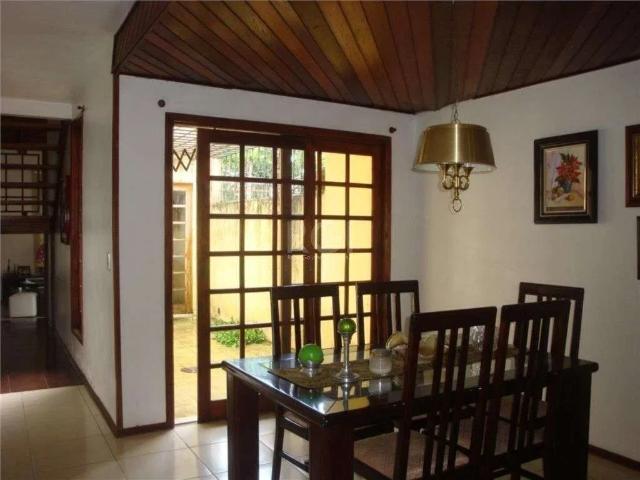 Casa / Sobrado para Venda em Porto Alegre/RS Nonoai 4 Quartos