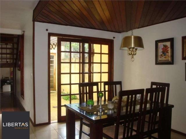 Casa / Sobrado para Venda em Porto Alegre/RS Nonoai 4 Quartos