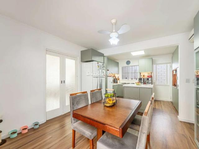 Casa / Sobrado para Venda em Porto Alegre/RS Nonoai 4 Quartos