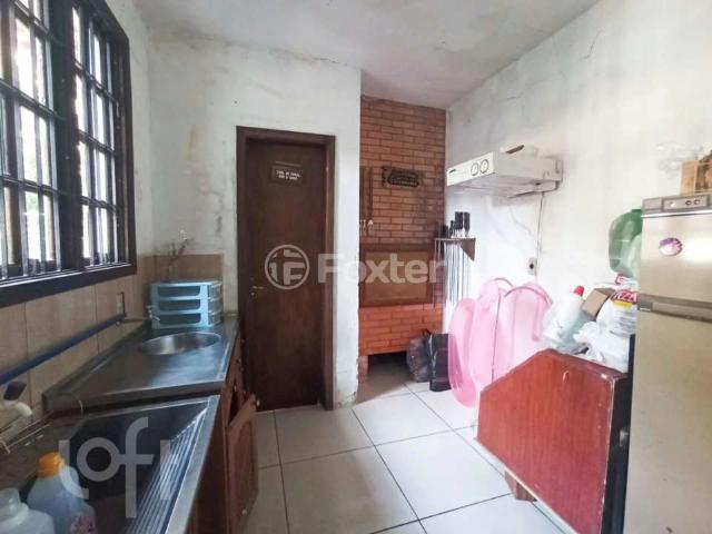 Casa / Sobrado para Venda em Porto Alegre/RS Nonoai 4 Quartos