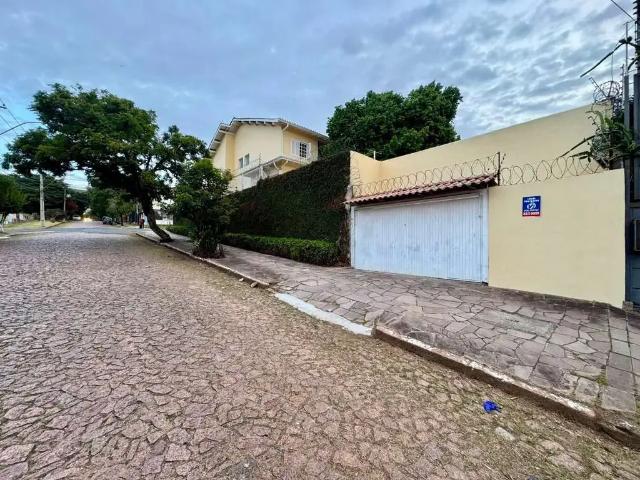 Casa / Sobrado para Venda em Porto Alegre/RS Nonoai 4 Quartos