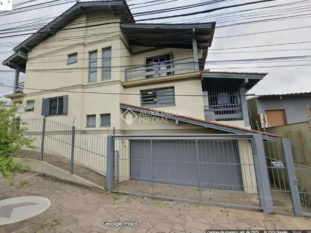 Casa / Sobrado para Venda em Porto Alegre/RS Nonoai 4 Quartos
