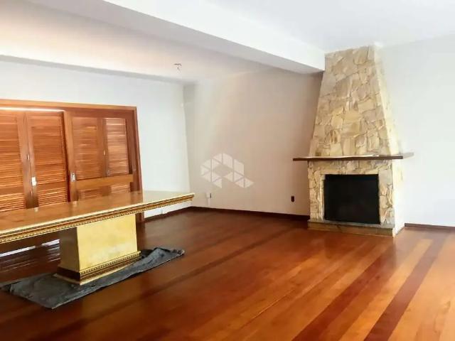 Casa / Sobrado para Venda em Porto Alegre/RS Nonoai 4 Quartos