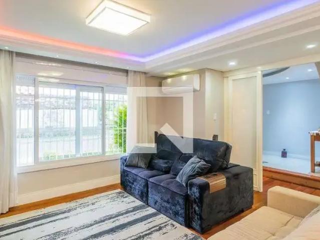 Casa / Sobrado para Venda em Porto Alegre/RS Partenon 4 Quartos