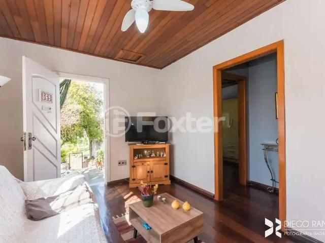 Casa / Sobrado para Venda em Porto Alegre/RS Partenon 4 Quartos