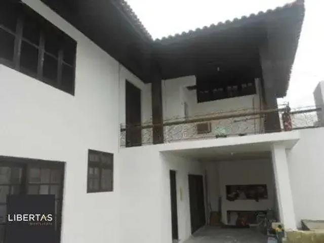 Casa / Sobrado para Venda em Porto Alegre/RS Partenon 4 Quartos