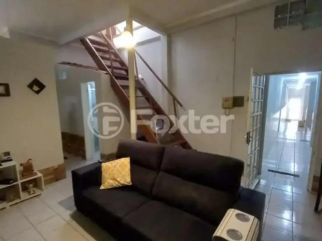Casa / Sobrado para Venda em Porto Alegre/RS Partenon 2 Quartos