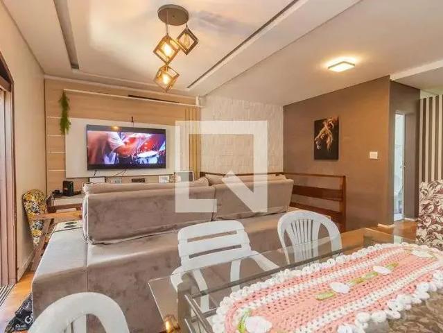 Casa / Sobrado para Venda em Porto Alegre/RS Partenon 2 Quartos