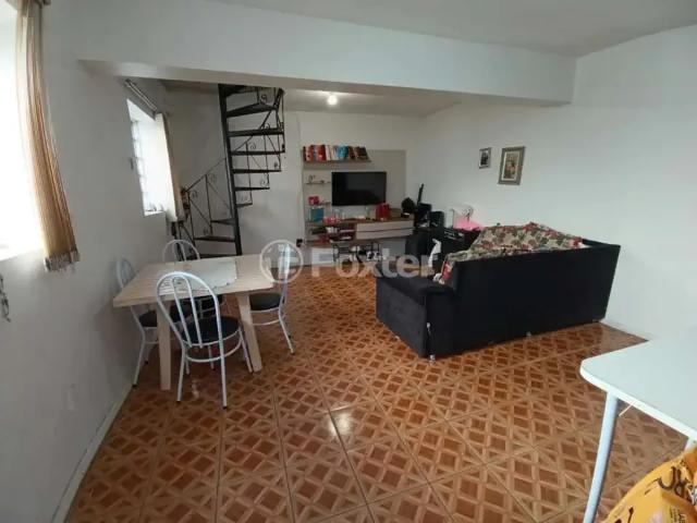 Casa / Sobrado para Venda em Porto Alegre/RS Partenon 2 Quartos
