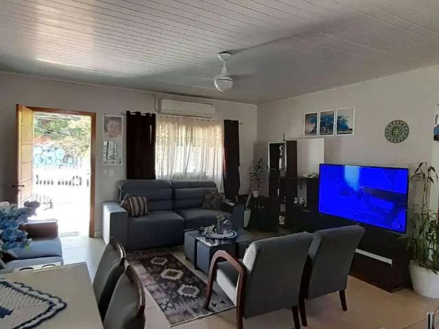 Casa / Sobrado para Venda em Porto Alegre/RS Partenon 2 Quartos