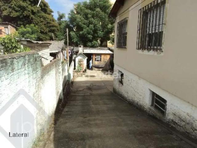 Casa / Sobrado para Venda em Porto Alegre/RS Partenon 2 Quartos