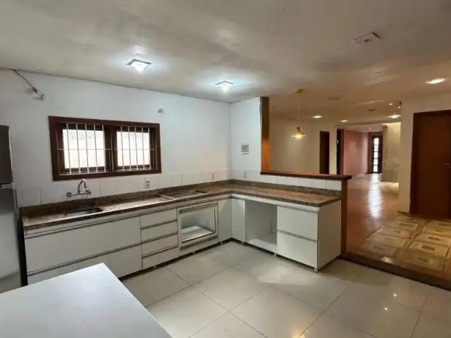 Casa / Sobrado para Venda em Porto Alegre/RS Partenon 3 Quartos