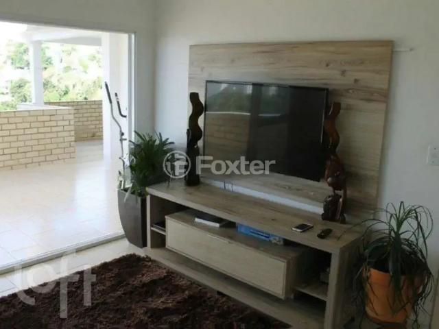Casa / Sobrado para Venda em Porto Alegre/RS Partenon 3 Quartos