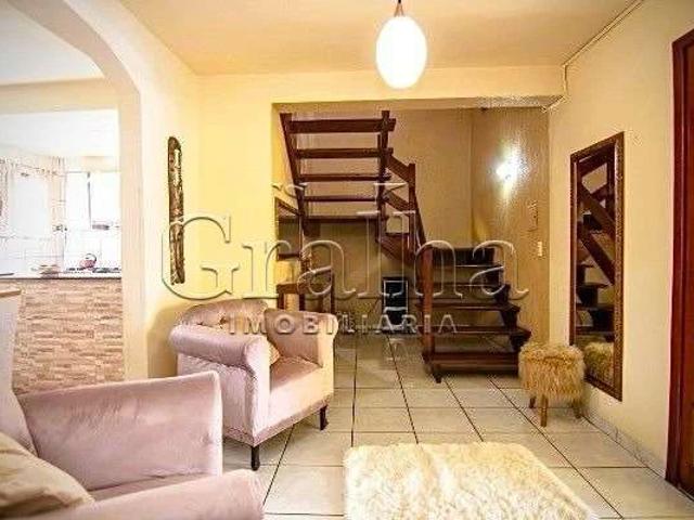 Casa / Sobrado para Venda em Porto Alegre/RS Partenon 3 Quartos