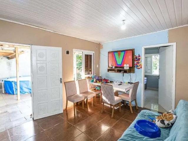 Casa / Sobrado para Venda em Porto Alegre/RS Partenon 3 Quartos
