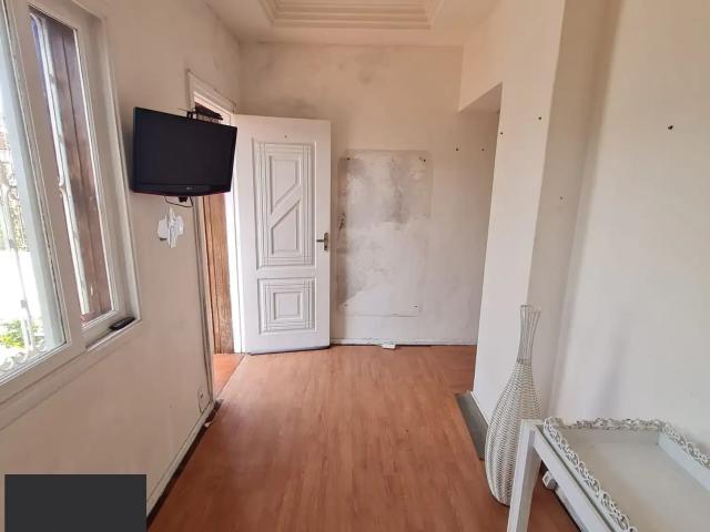 Casa / Sobrado para Venda em Porto Alegre/RS Partenon 3 Quartos
