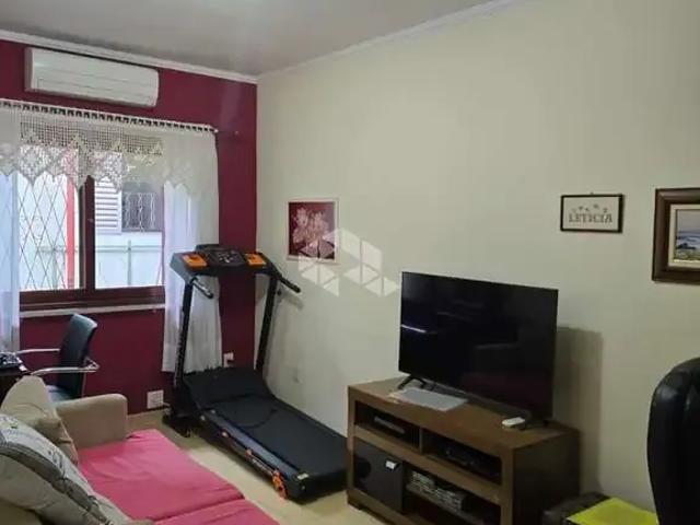 Casa / Sobrado para Venda em Porto Alegre/RS Partenon 3 Quartos