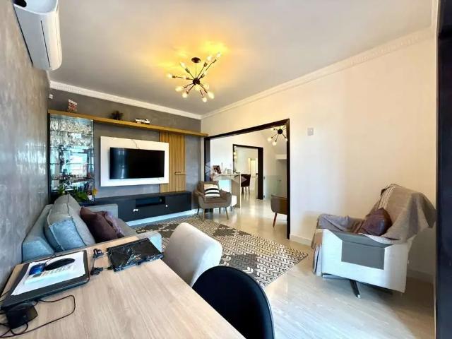 Casa / Sobrado para Venda em Porto Alegre/RS Passo da Areia 4 Quartos