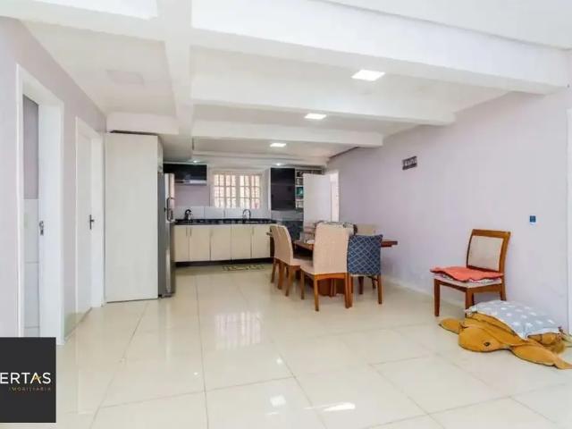 Casa / Sobrado para Venda em Porto Alegre/RS Passo da Areia 4 Quartos