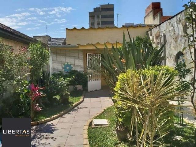 Casa / Sobrado para Venda em Porto Alegre/RS Passo da Areia 4 Quartos