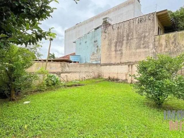 Casa / Sobrado para Venda em Porto Alegre/RS Passo da Areia 4 Quartos
