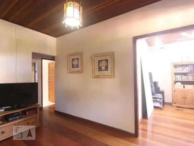 Casa / Sobrado para Venda em Porto Alegre/RS Passo da Areia 4 Quartos