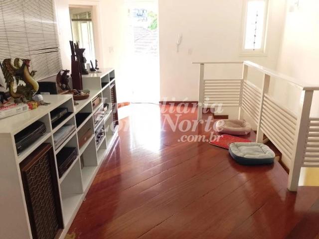 Casa / Sobrado para Venda em Porto Alegre/RS Passo da Areia 5 Quartos