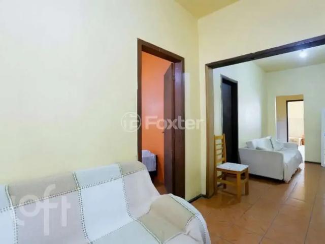 Casa / Sobrado para Venda em Porto Alegre/RS Passo da Areia 6 Quartos