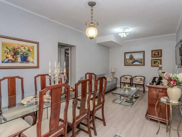 Casa / Sobrado para Venda em Porto Alegre/RS Passo da Areia 10 Quartos