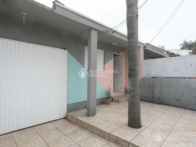 Casa / Sobrado para Venda em Porto Alegre/RS Passo da Areia 1 Quartos