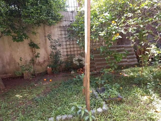 Casa / Sobrado para Venda em Porto Alegre/RS Passo da Areia 2 Quartos