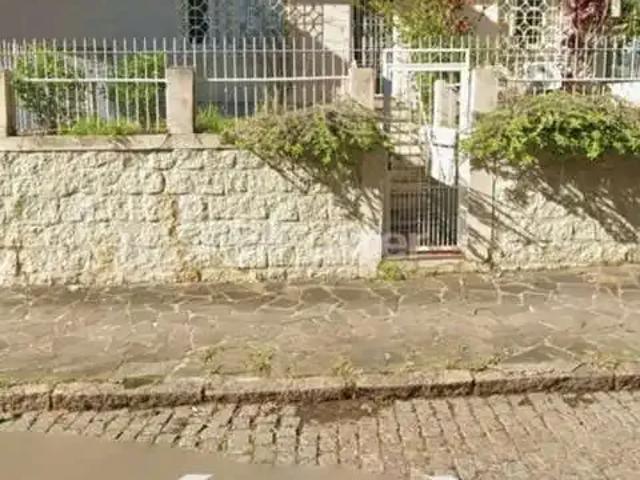 Casa / Sobrado para Venda em Porto Alegre/RS Passo da Areia 2 Quartos
