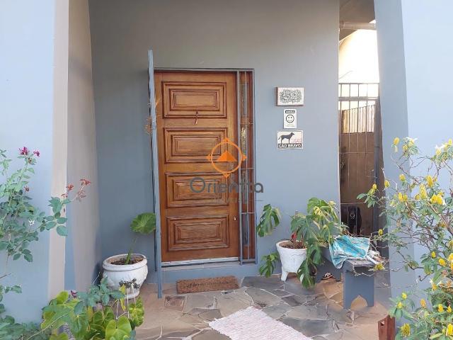 Casa / Sobrado para Venda em Porto Alegre/RS Passo da Areia 3 Quartos