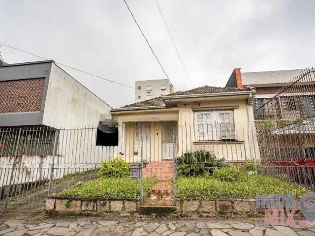 Casa / Sobrado para Venda em Porto Alegre/RS Passo da Areia 3 Quartos