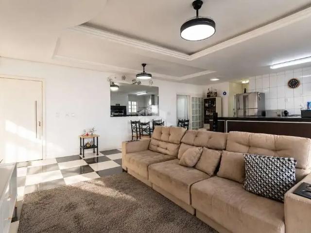 Casa / Sobrado para Venda em Porto Alegre/RS Passo da Areia 3 Quartos