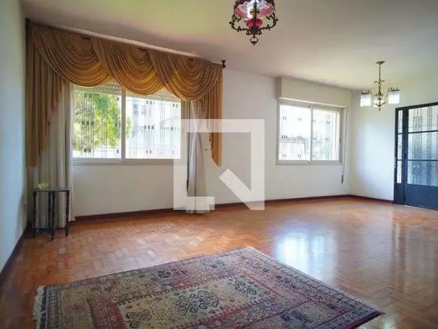 Casa / Sobrado para Venda em Porto Alegre/RS Passo da Areia 3 Quartos