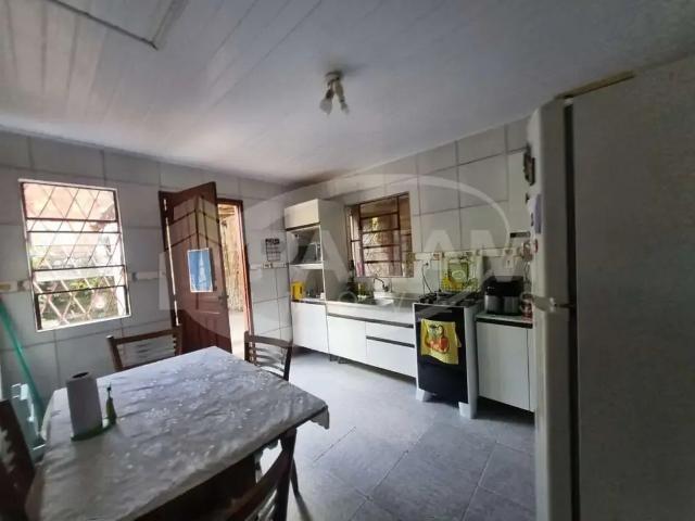 Casa / Sobrado para Venda em Porto Alegre/RS Passo das Pedras 3 Quartos